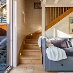 Hellochalet - Piccolo Giglio Dağ evi